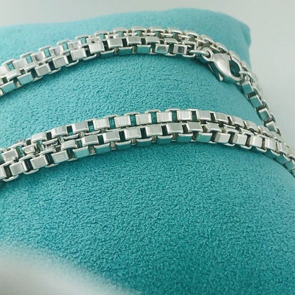 24" Tiffany & Co Venetian Box Link Necklace in Sterling Silver Large Men… - Picture 5 of 5